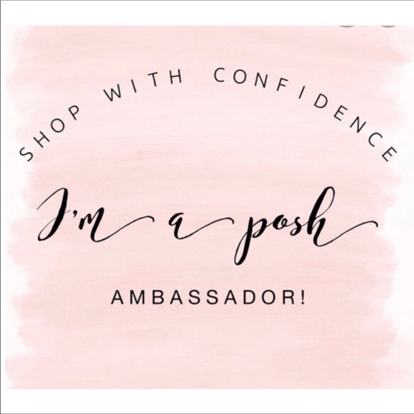 🌵Welcome to My Closet!🌵 - Picture 2 of 4